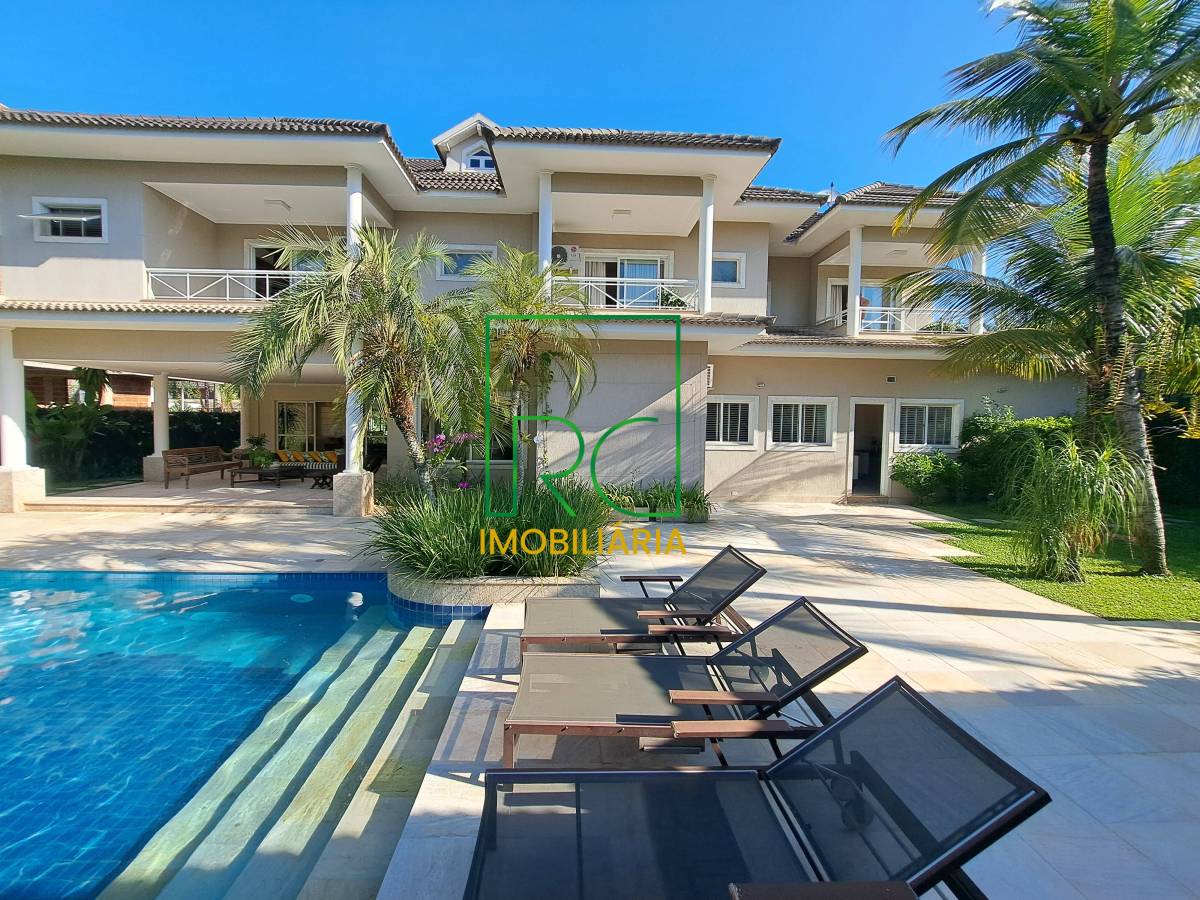 Casa de condomínio à venda, no Condomínio Malibú,  em Rio de Janeiro, Barra da Tijuca, com 5 quartos, 860m² - RC Imobiliáriarj