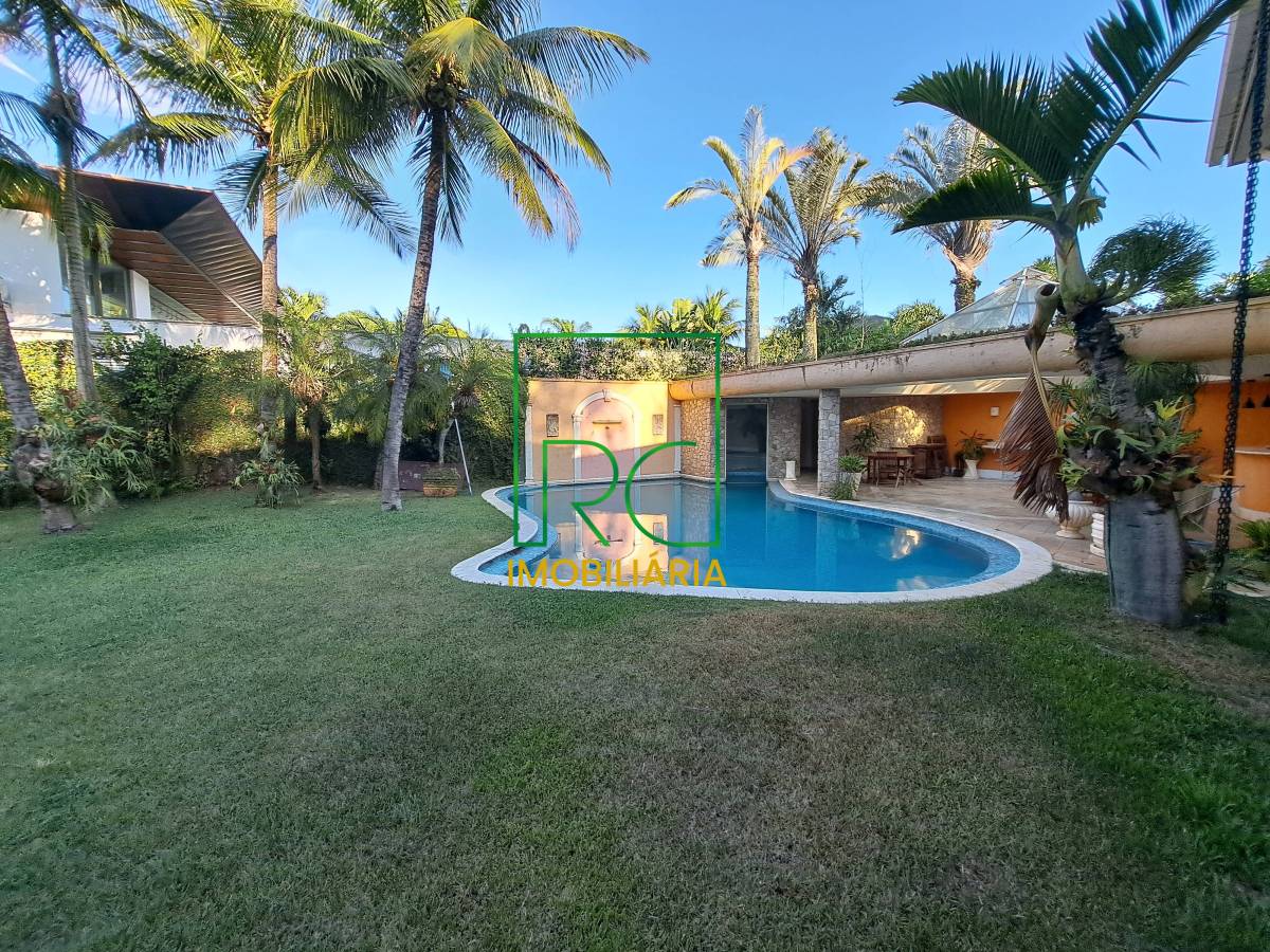 Casa de condomínio à venda, no Condomínio Malibú,  em Rio de Janeiro, Barra da Tijuca, com 9 quartos, 1220m² - RC Imobiliáriarj