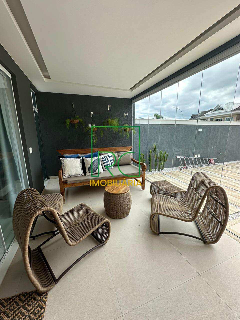 Casa de condomínio à venda, no Condomínio Riviera Del Sol em Rio de Janeiro, Recreio dos Bandeirantes, com 5 quartos, 350m² - RC Imobiliáriarj