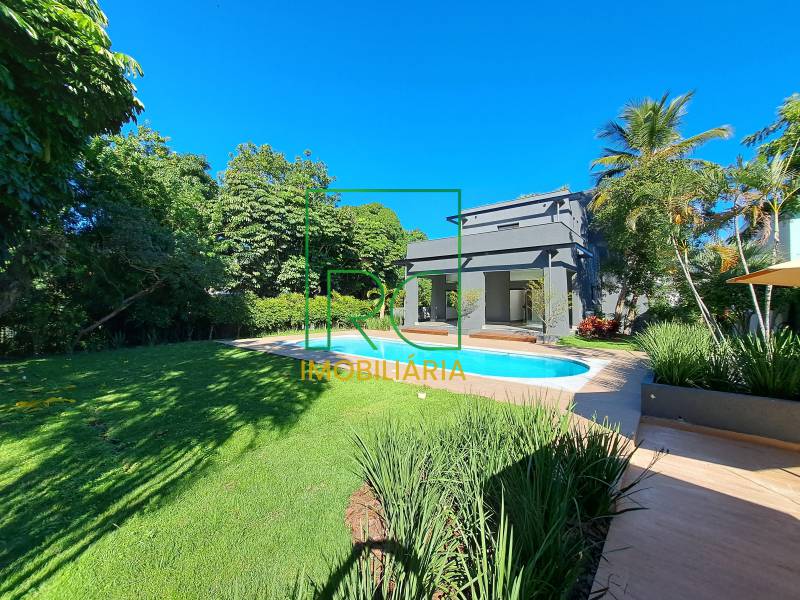 Casa de condomínio para alugar, no Condomínio Arouca em Rio de Janeiro, com 5 quartos, 900m²