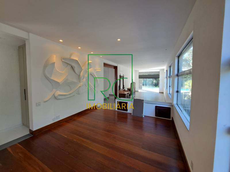 Casa de condomínio para alugar, no Condomínio Arouca em Rio de Janeiro, com 5 quartos, 900m²