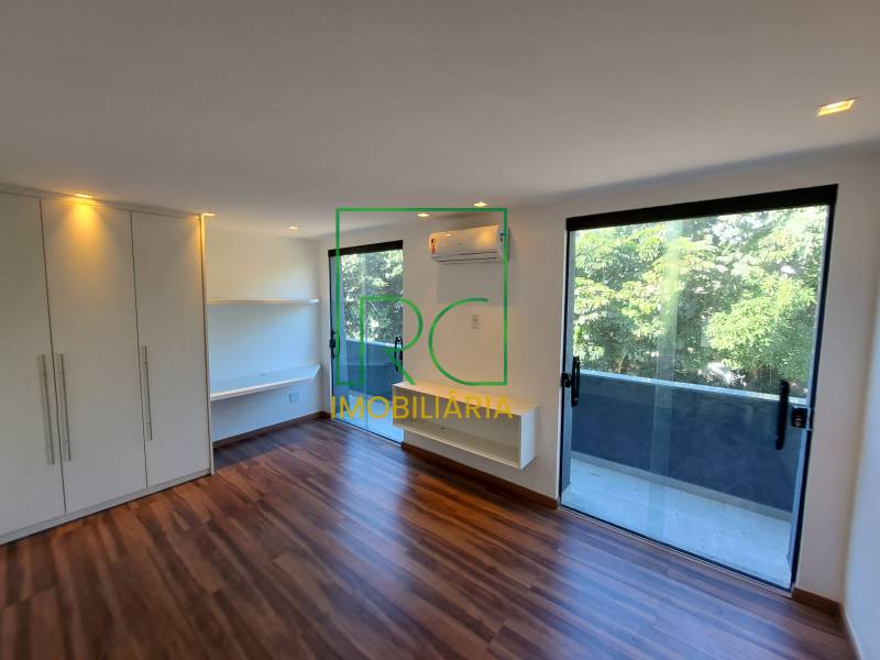 Casa de condomínio para alugar, no Condomínio Arouca em Rio de Janeiro, com 5 quartos, 900m²