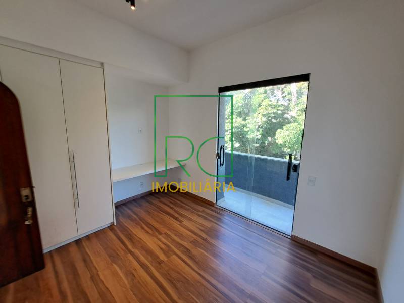 Casa de condomínio para alugar, no Condomínio Arouca em Rio de Janeiro, com 5 quartos, 900m²