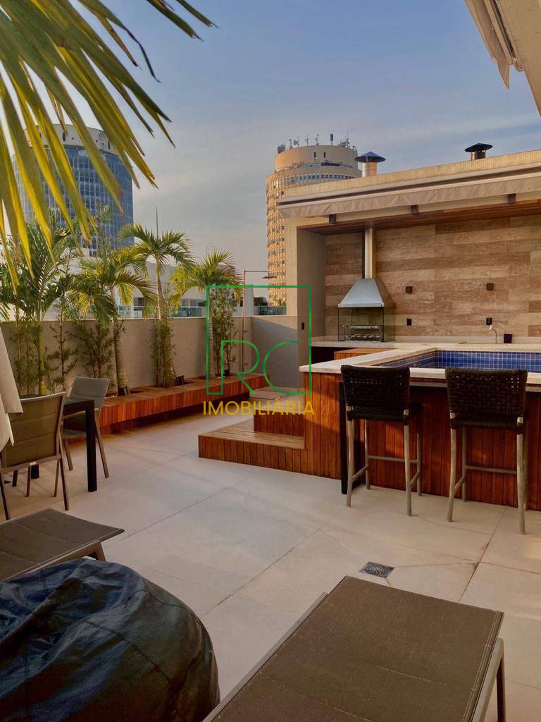 Cobertura à venda, no Condomínio Saint Georges em Rio de Janeiro, Barra da Tijuca, com 2 quartos, 177m² - RC Imobiliáriarj